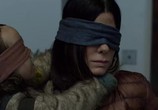 Фильм Птичий короб / Bird Box (2018) - cцена 3