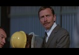 Фильм Выживший / The Survivor (1981) - cцена 2